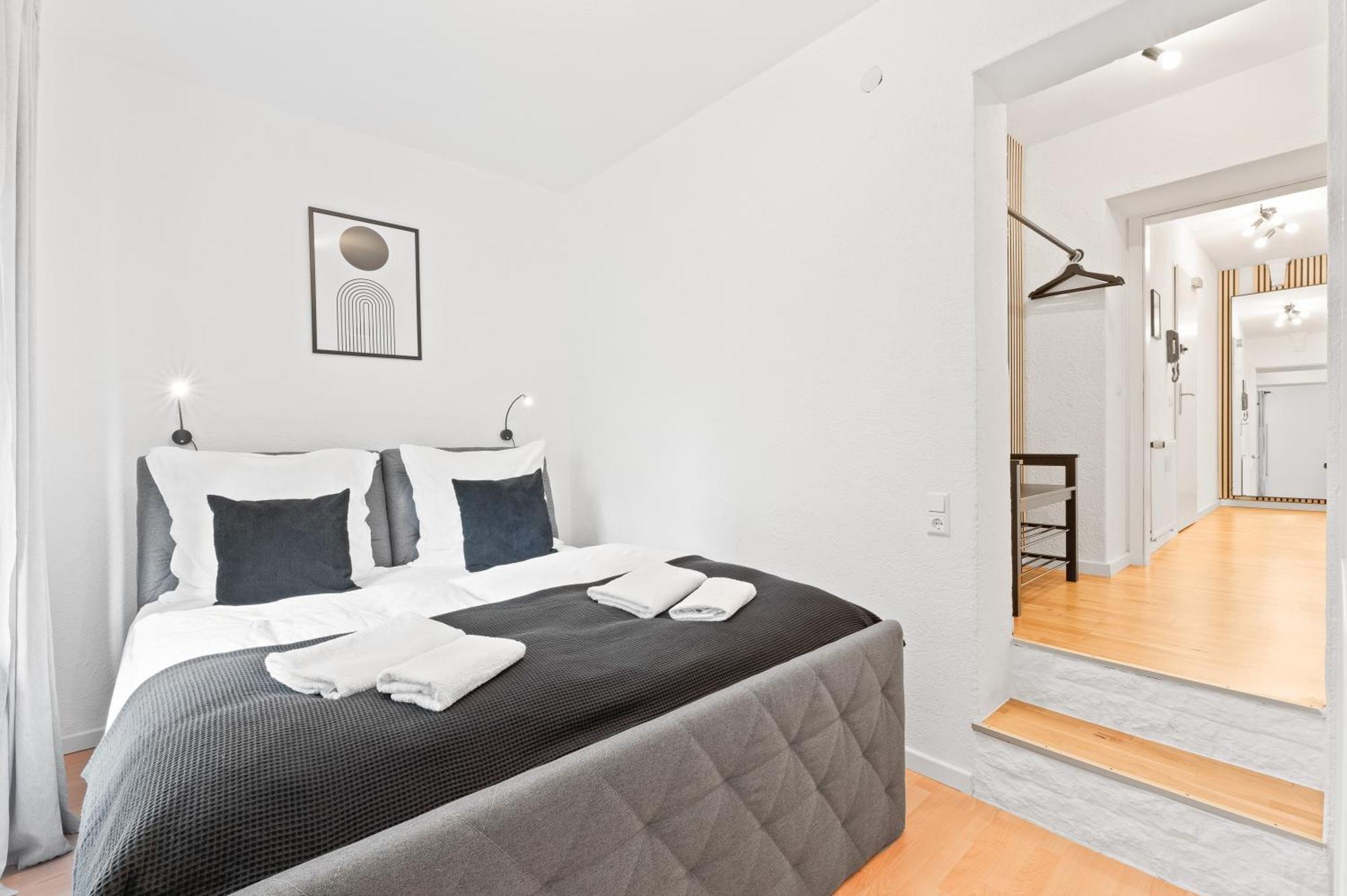 Kingsize Bett, Terrasse, Netflix, Zwei Zimmer Pforzheim Eksteriør billede